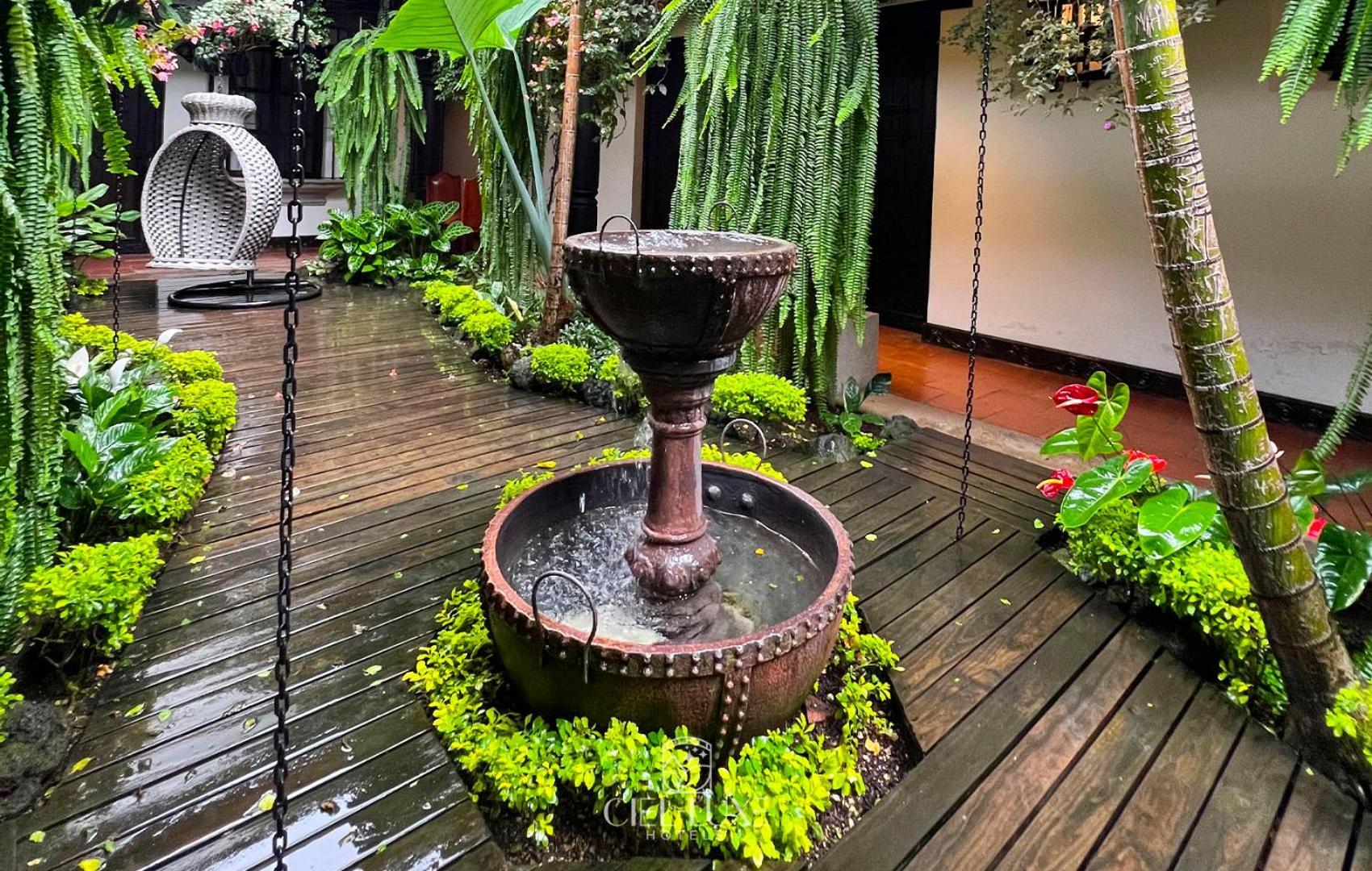 Ciel Luxe Hotels Antigua Guatemala エクステリア 写真
